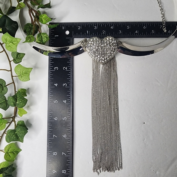 Statement Silver and Crystal Heart Choker Necklace Chain Tassel Earrings Set - Picture 11 of 11
